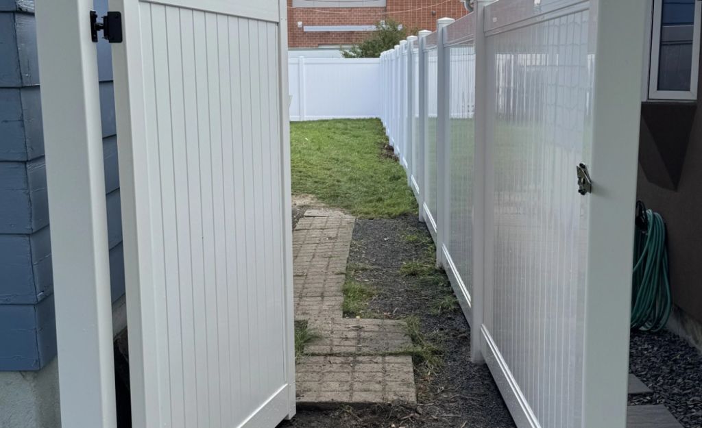 House opened grass 1024x625